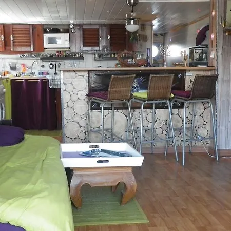 Botel L'ephebe D'agde Agde